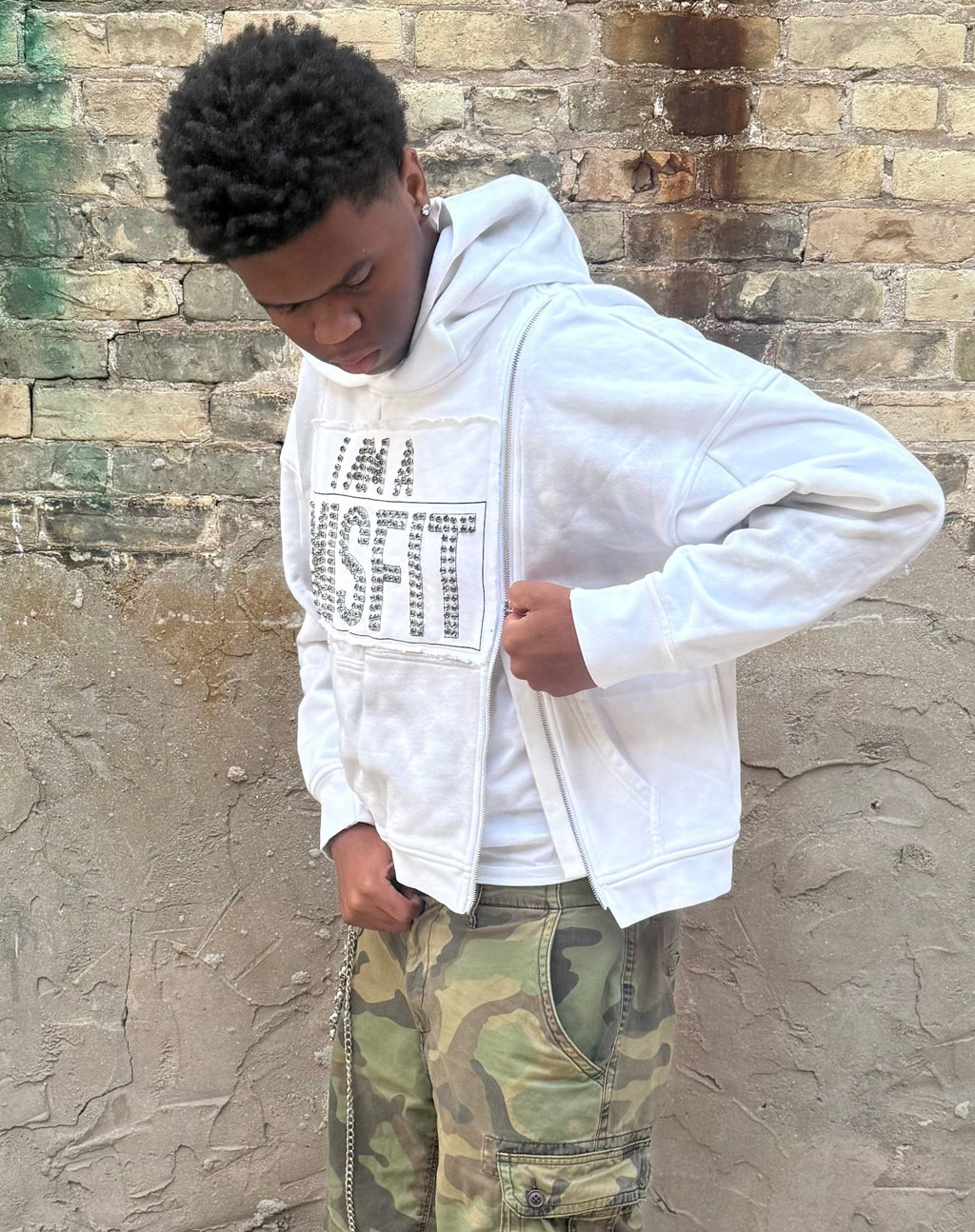 Worn Gem Note Side Zip