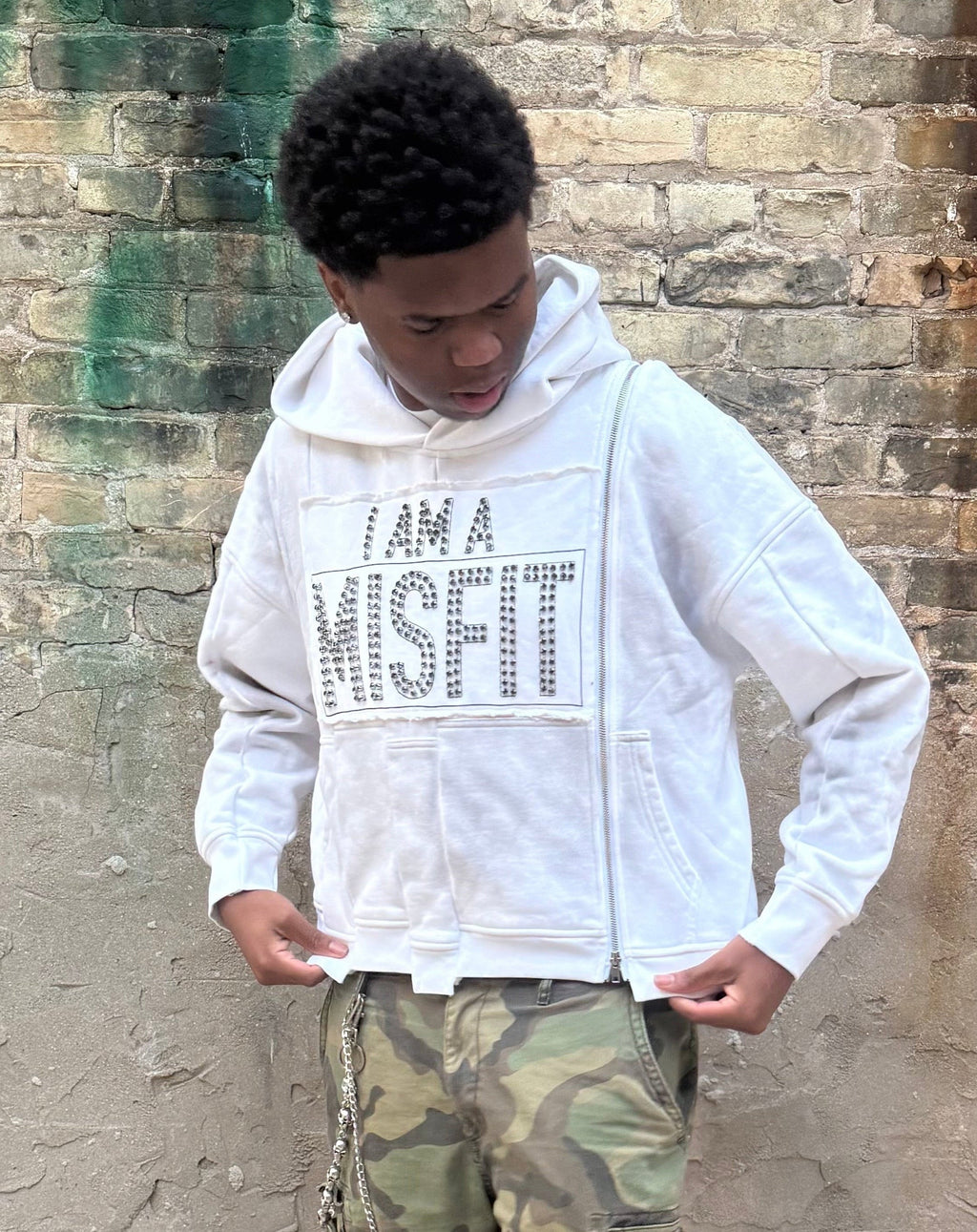 Worn Gem Note Side Zip